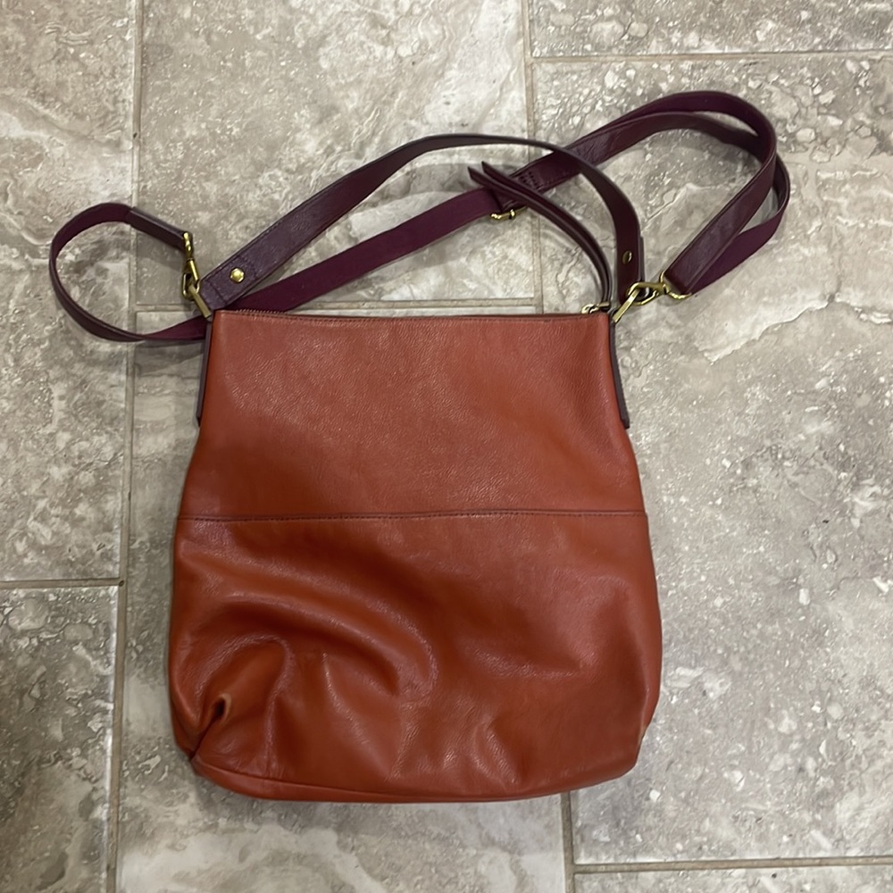 Fossil Crossbody Leather Bag - Picture 2 of 15